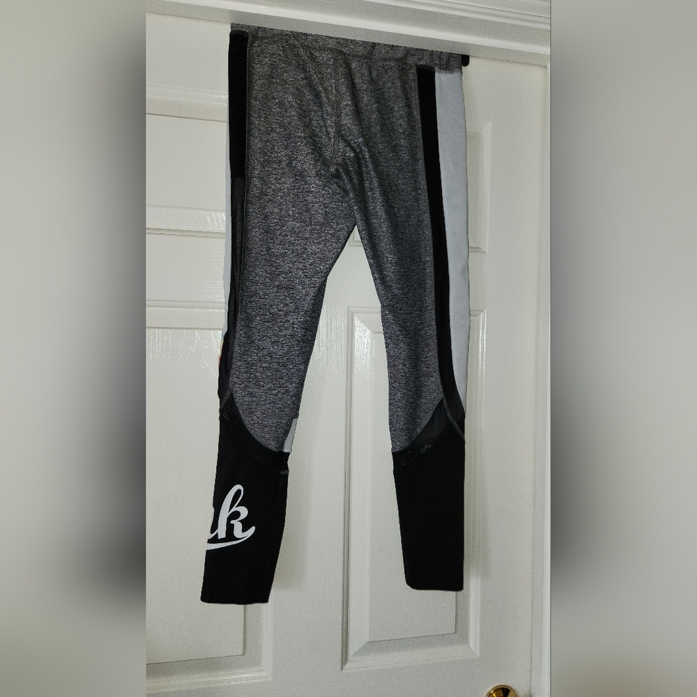 PINK ULTIMATE SPORTS LEGGINGS! - Picture 2 of 8